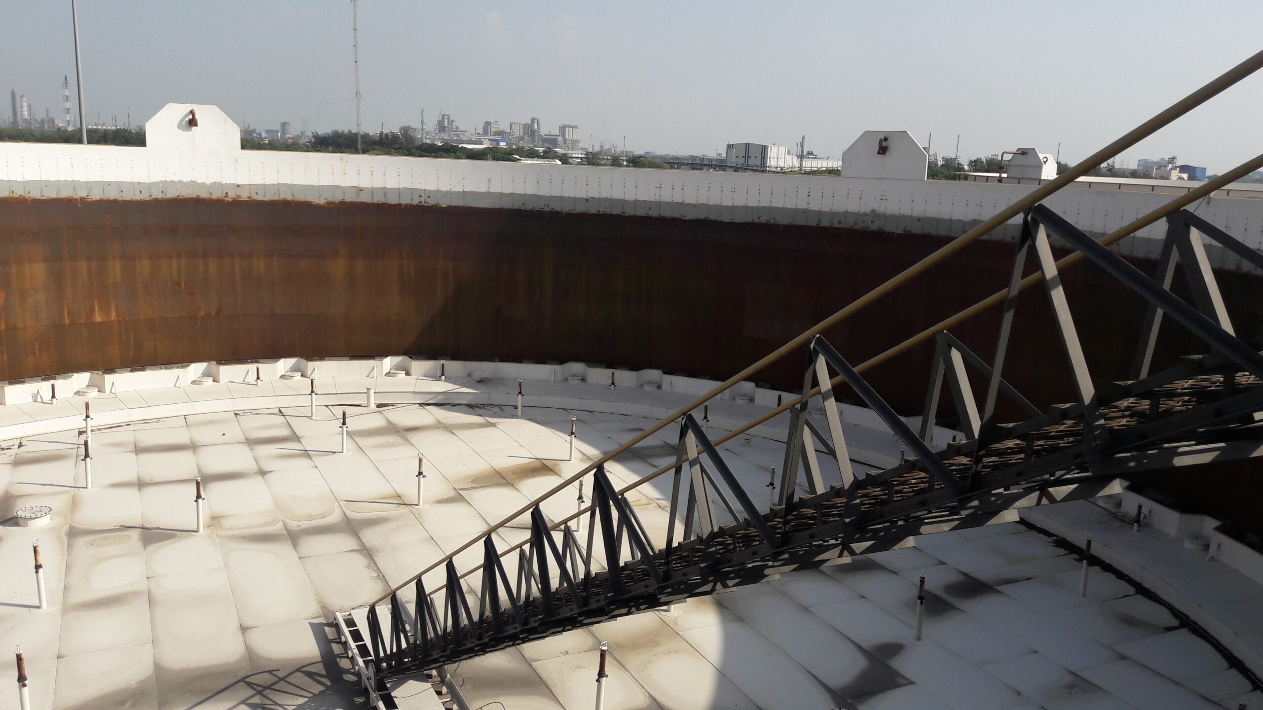 External floating roof